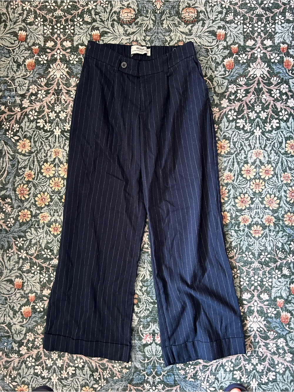 Hollister Pinstripe Low-rise Livvy Wide Leg Pant